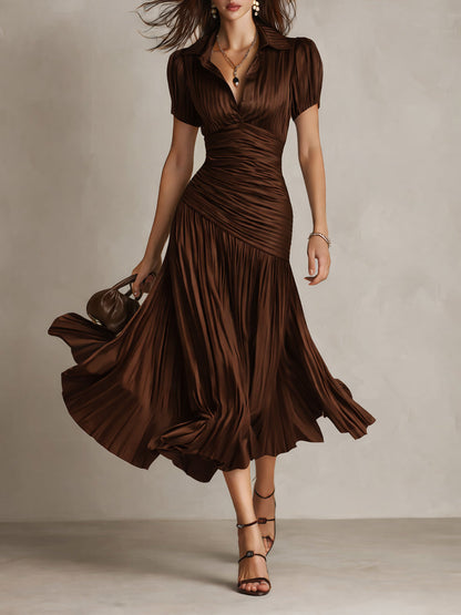 Adriana | Vestido midi satinado de rayas retro