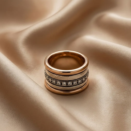 Anillo Vintage de Oro Grueso con Capas